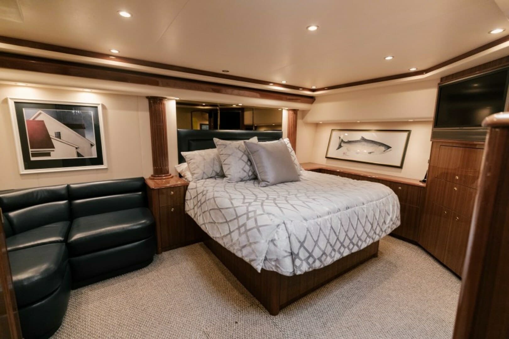 2006 Viking 74 Enclosed Bridge "Kickback"