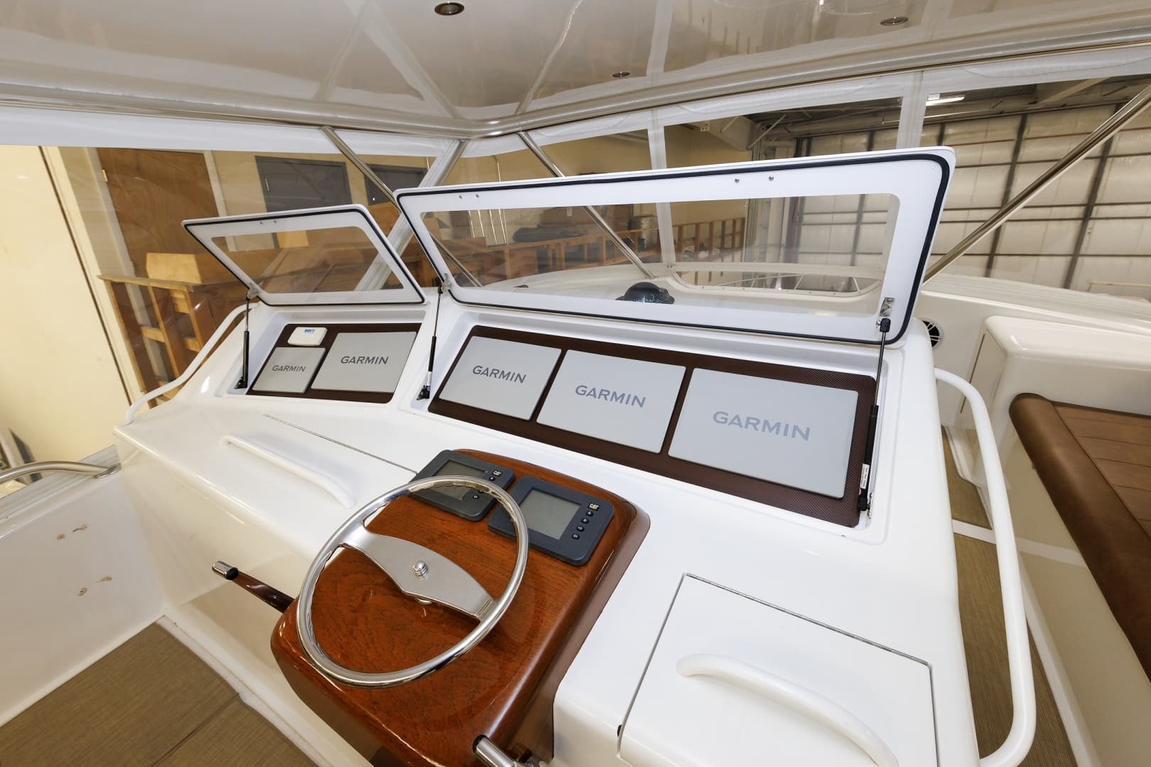 Viking 61 YOLO - Helm
