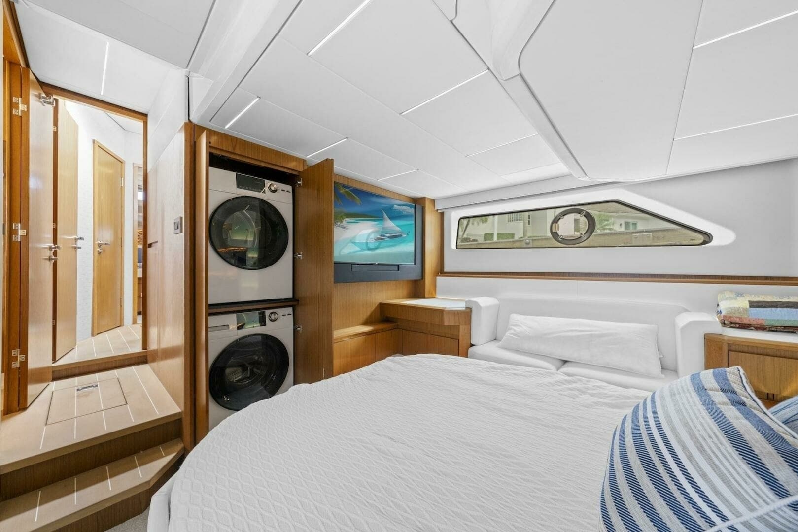 2023 Tiara Yachts EX 60