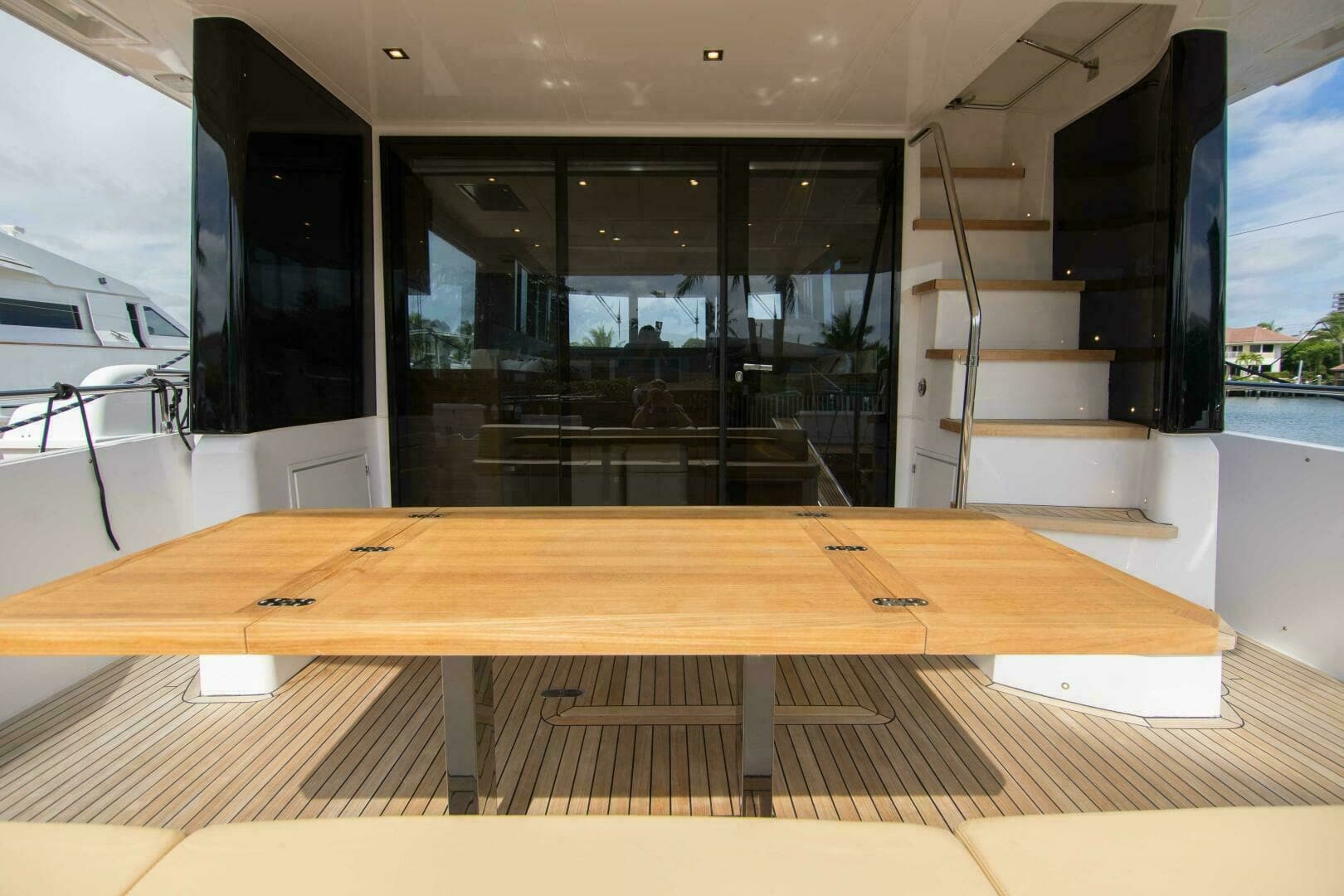 2019 Sundeck Yachts 580 Sport