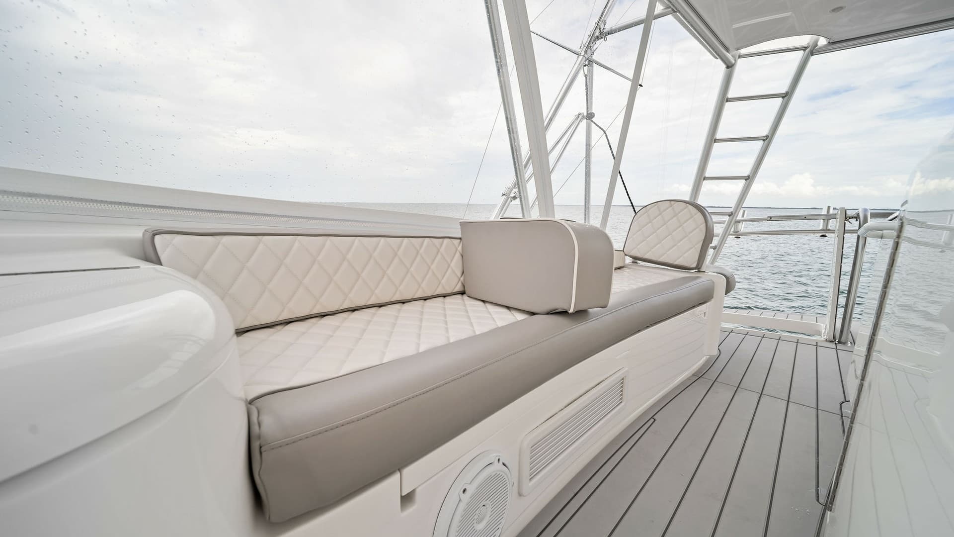 Flybridge Seating Area