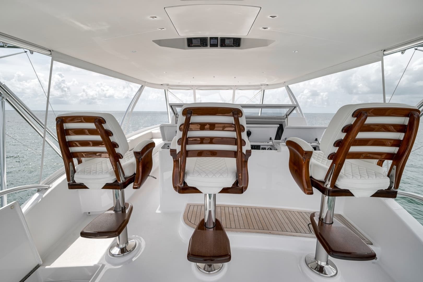 2021 Weaver 75 Convertible