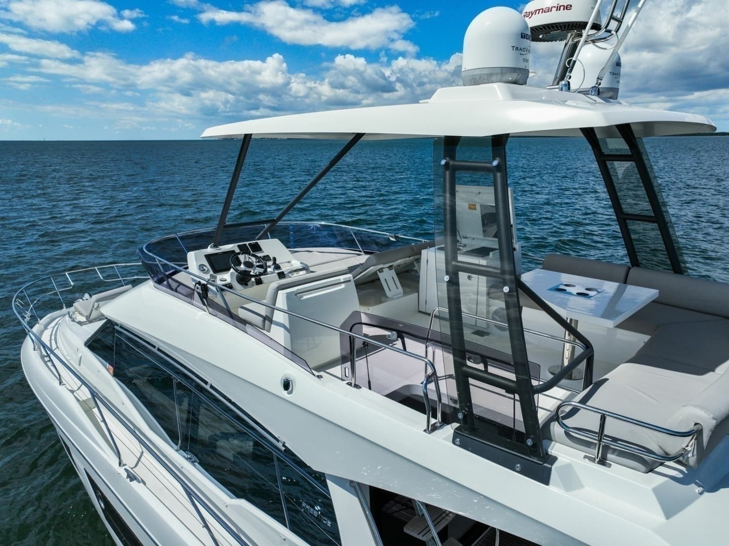 2020 Prestige 460 Flybridge GALATI YACHT SALES TRADE Flybridge
