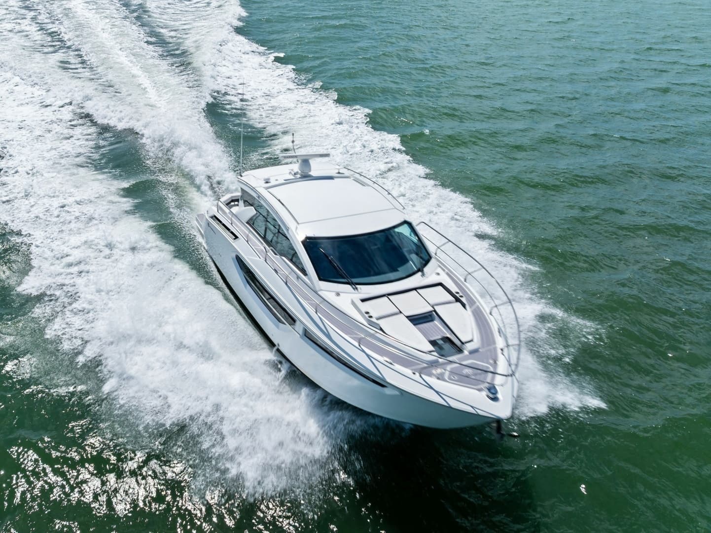 2019 Cruisers Yachts 42 Cantius 'Truly Ineffable'
