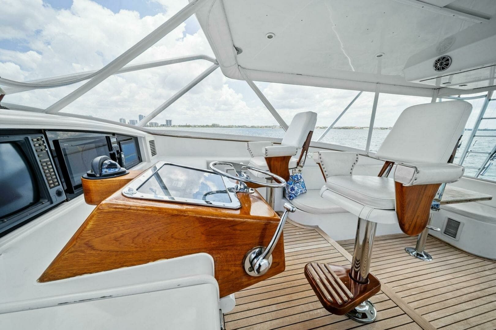 1999 Buddy Davis 52 Express 'Miss Josie'