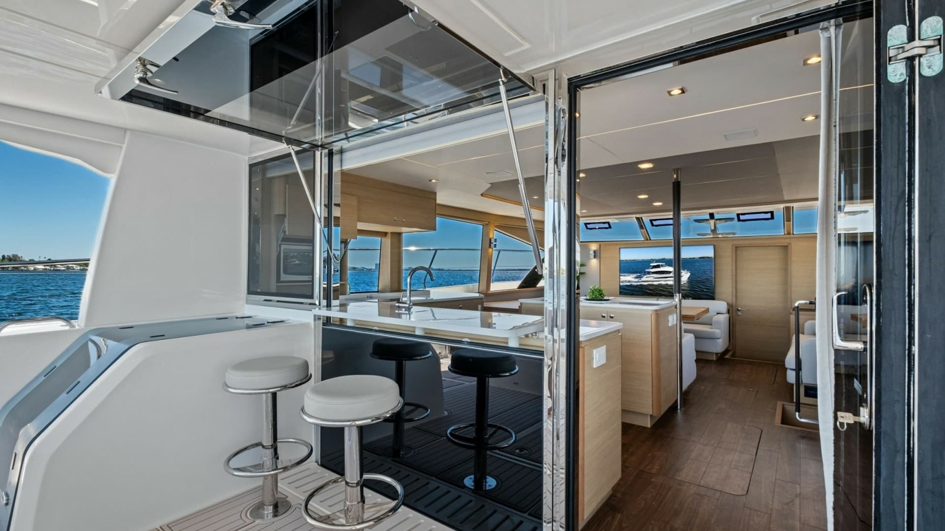 2022 54 Aquila Powercat 'Remarkable I'