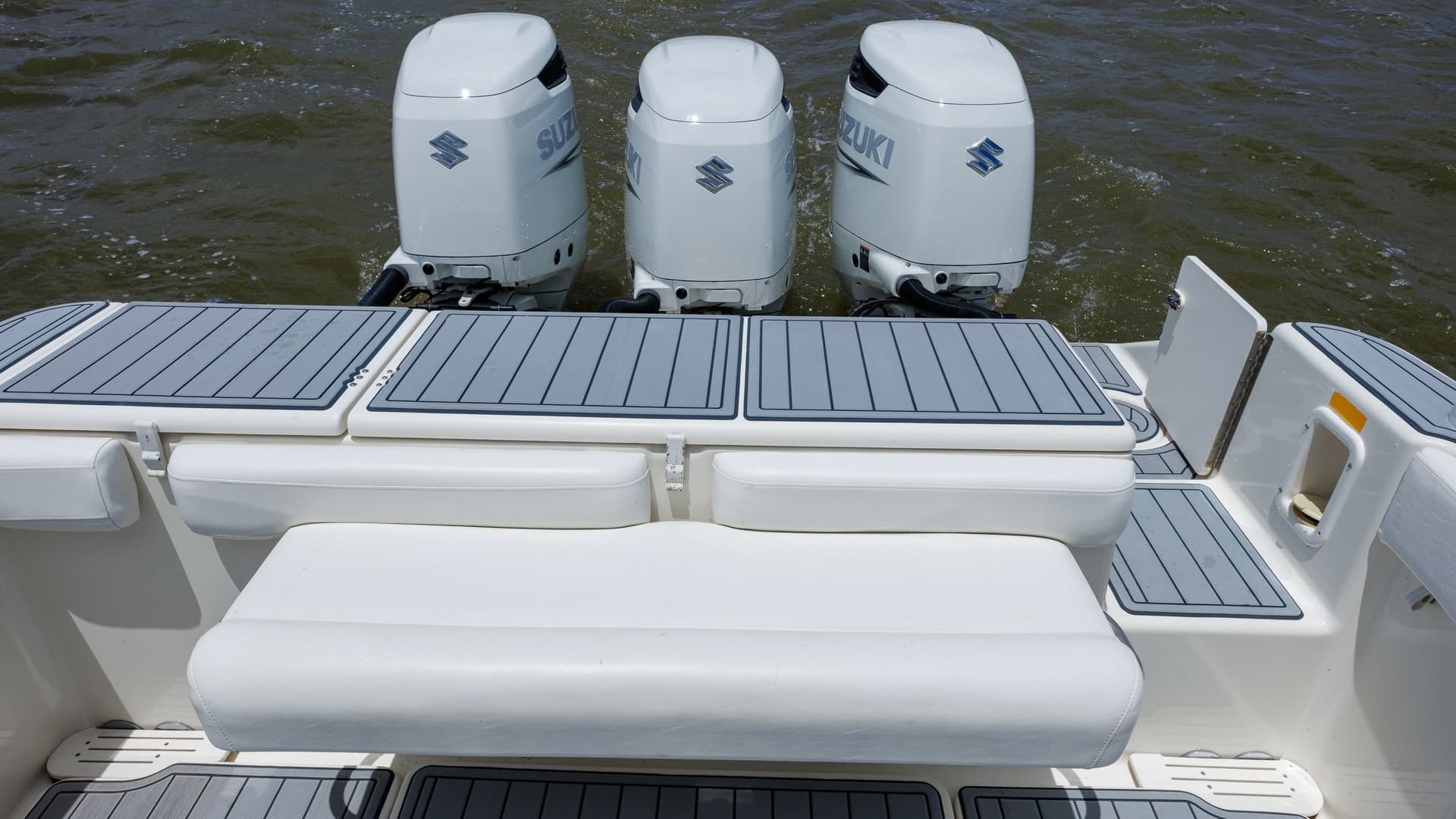 Aft Deck with Triple Outboards