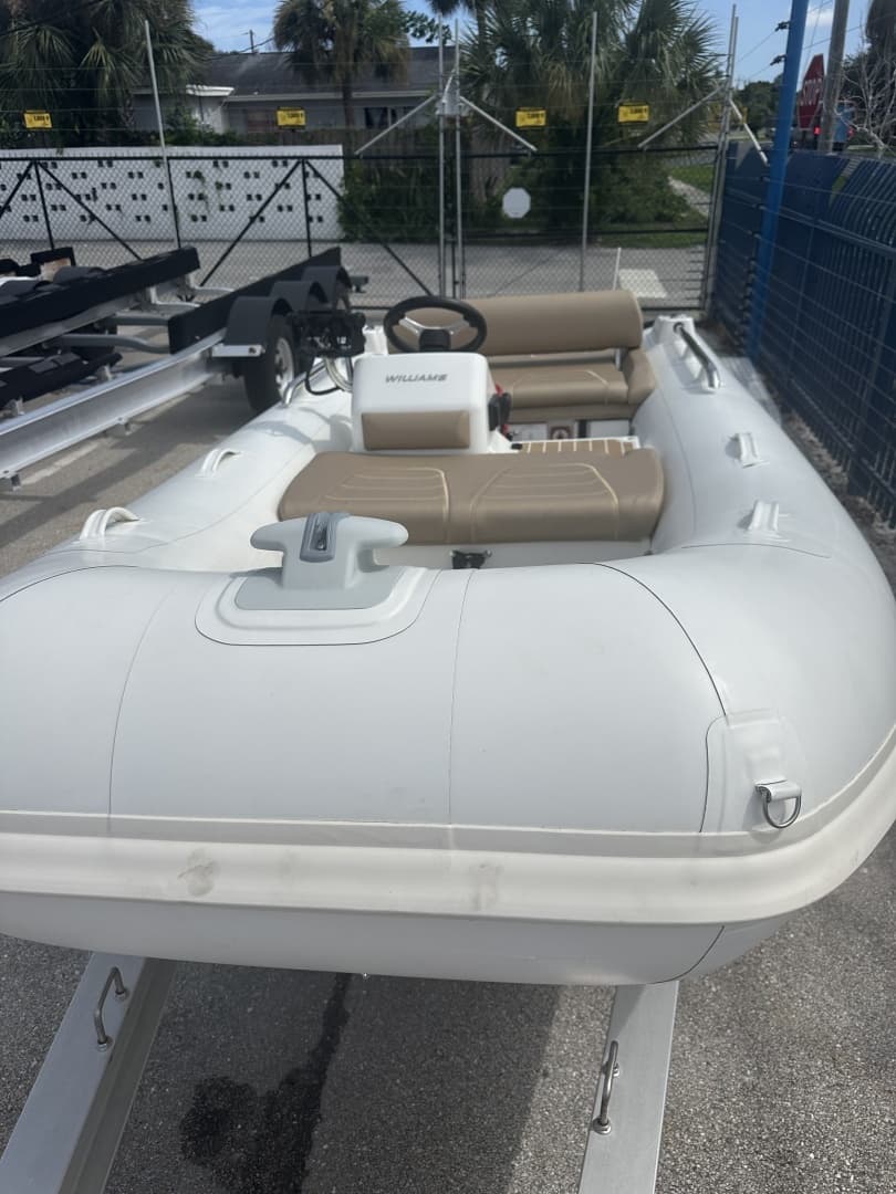 2026 Williams Jet Tenders SportJet 395