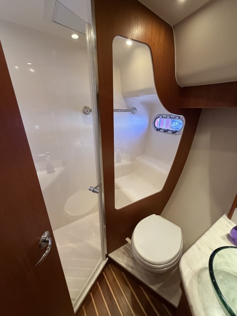 2013 Tiara Yachts 4500 Sovran