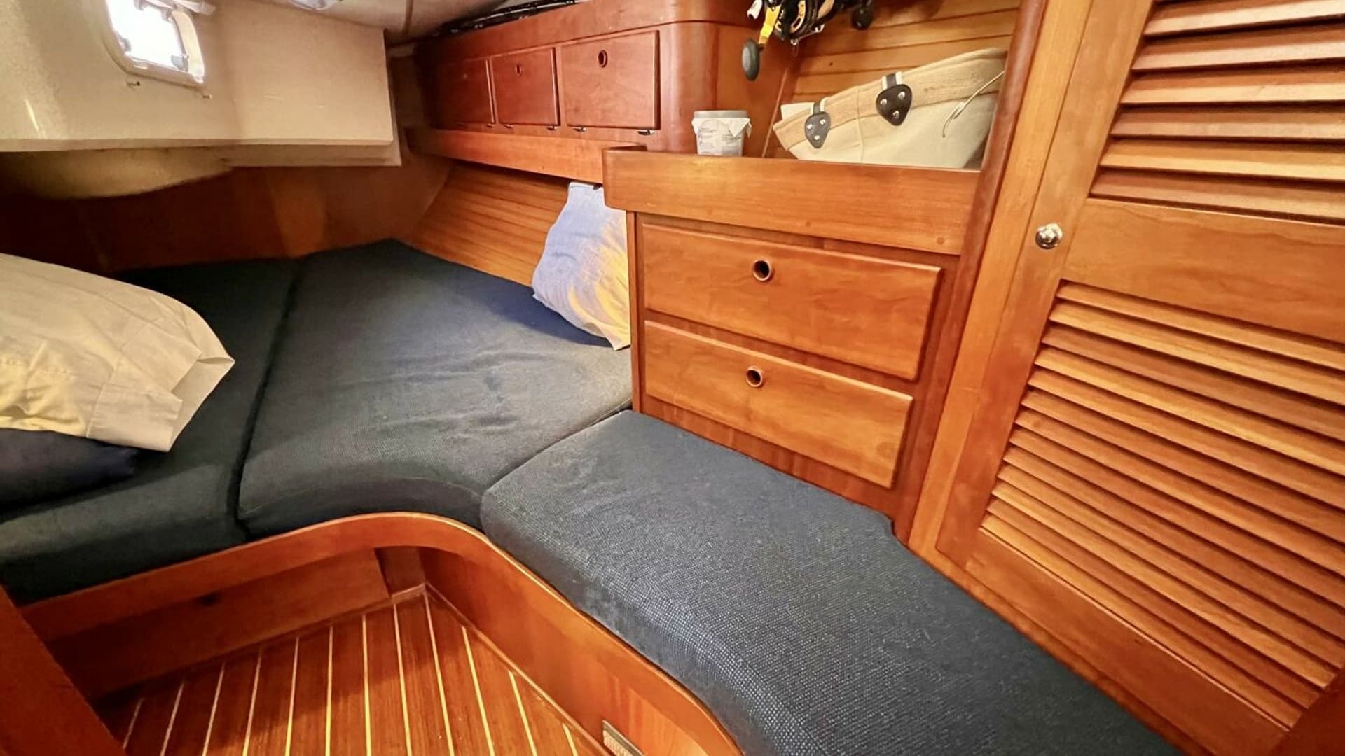 1999 Sabre 402 Sailboat  - VELA DARE II