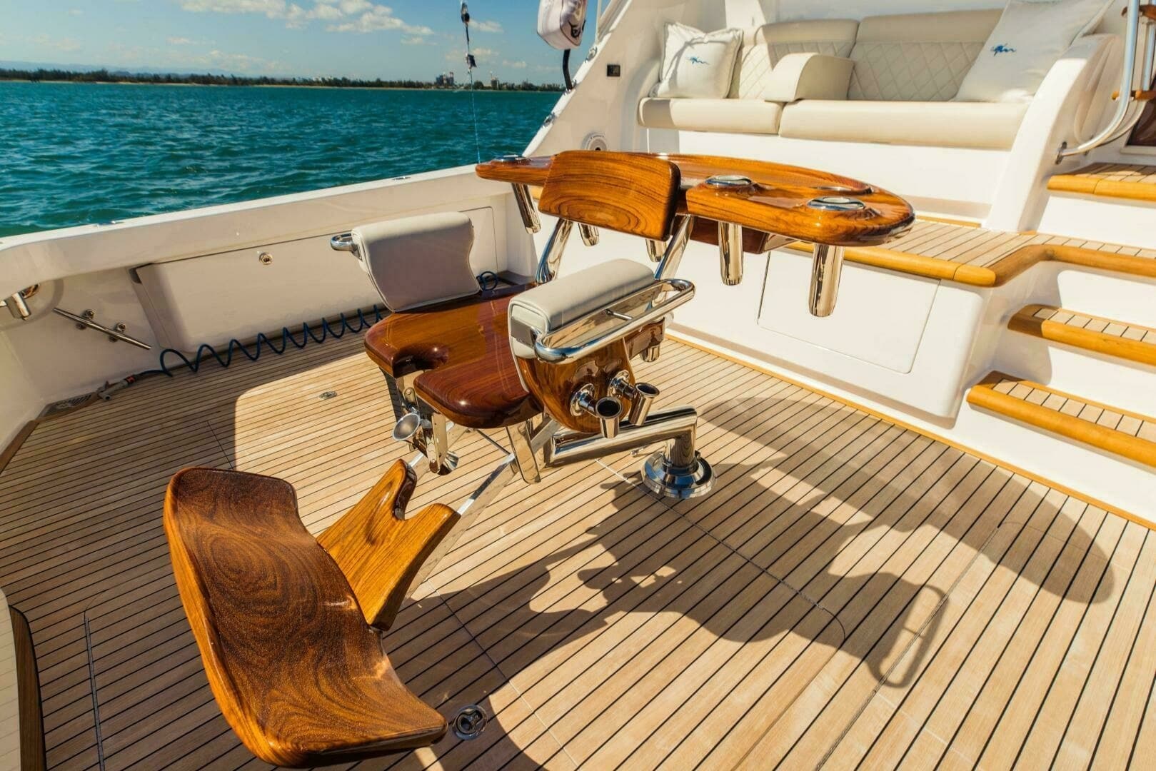 2020 Viking 72 Enclosed Bridge