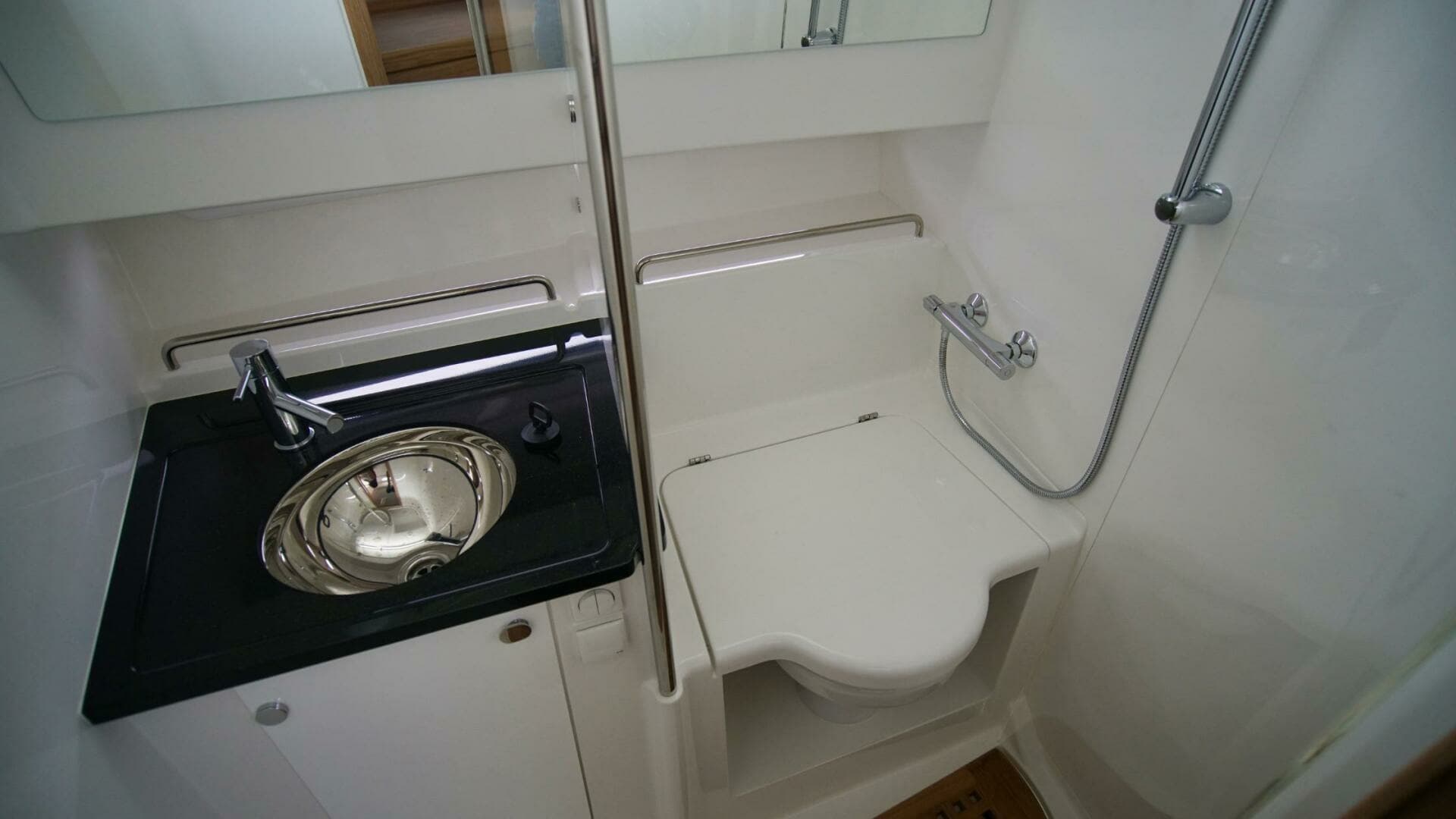 Nimbus Tender 11 - Head