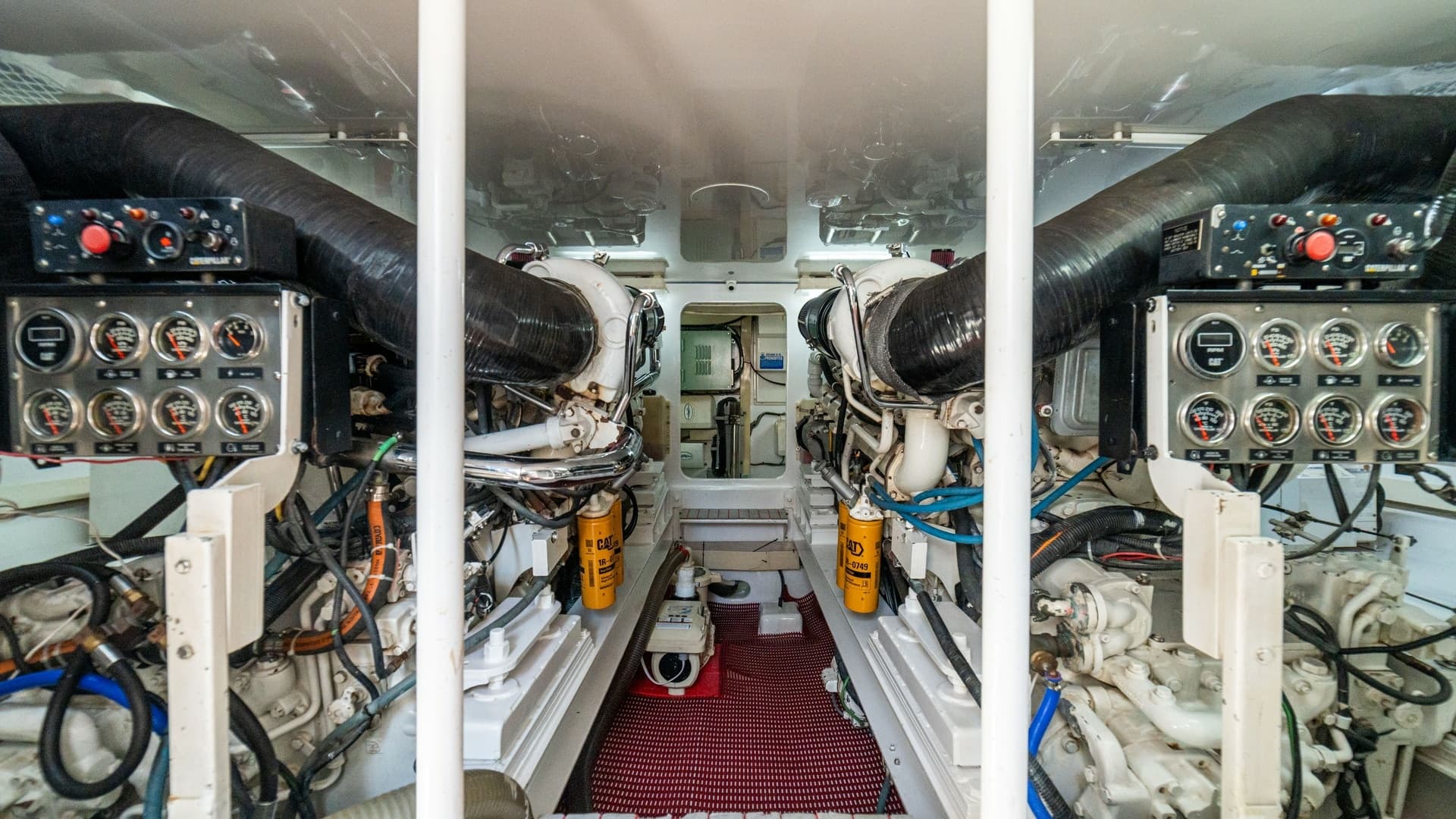 2001 Viking 61 Convertible- Caliente- Engine Room