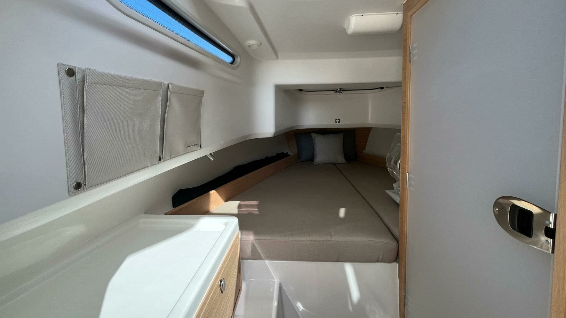 2024 Nimbus Tender 8