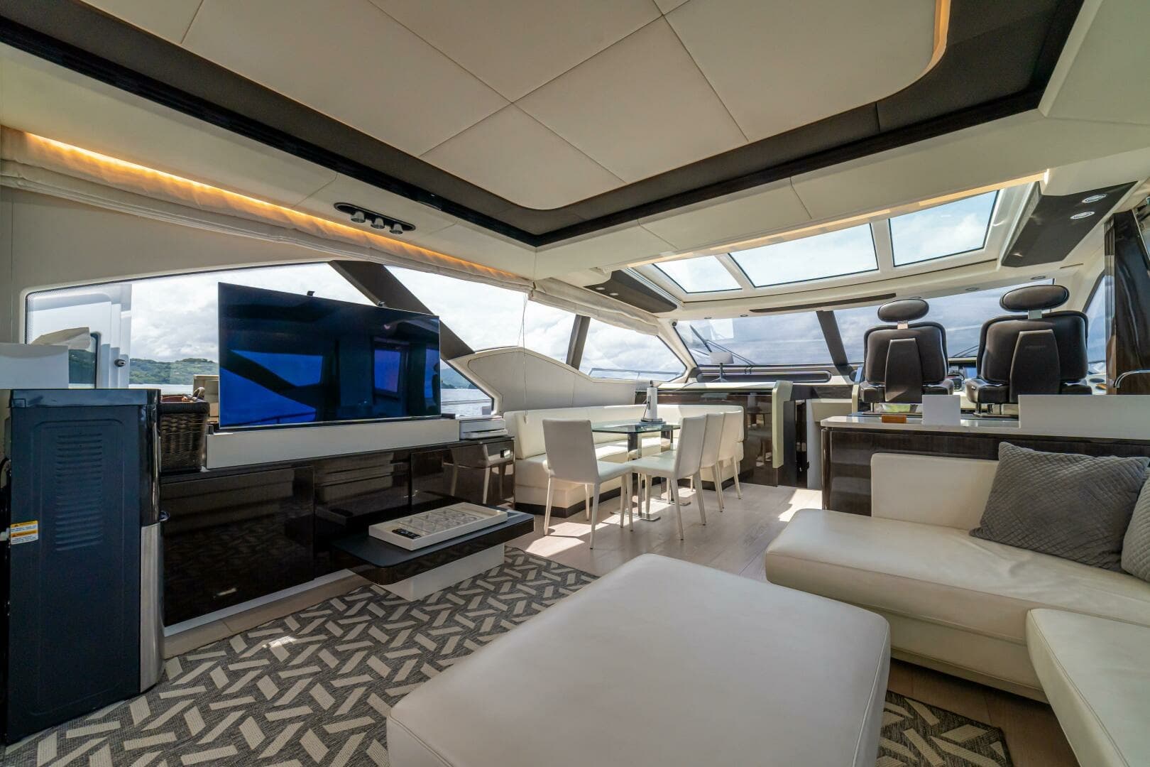 2017 Azimut 77 "Carpe Diem"