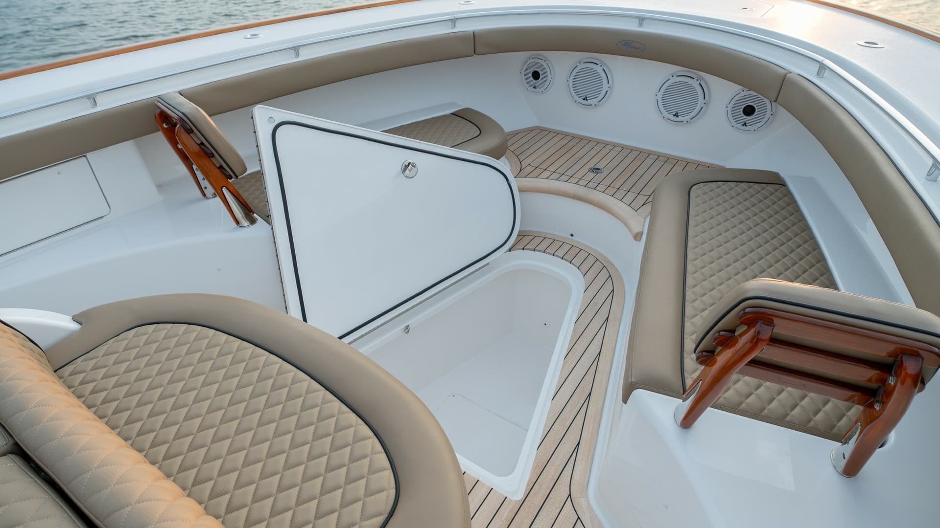 Bow Seating Area with Storage