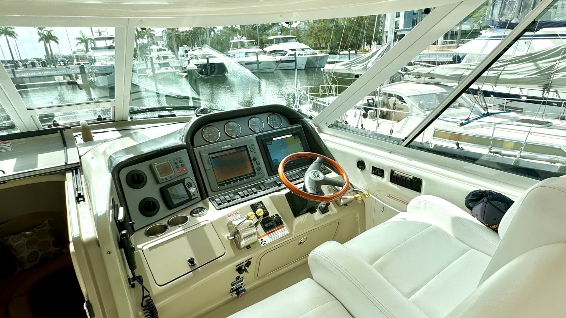 Helm Station with Plush Seating