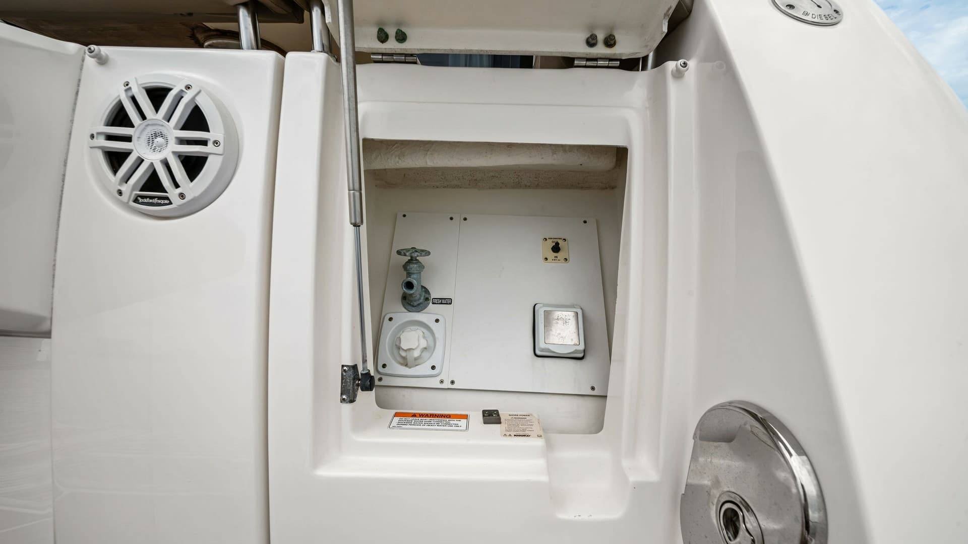 Aft Utility Panel Access