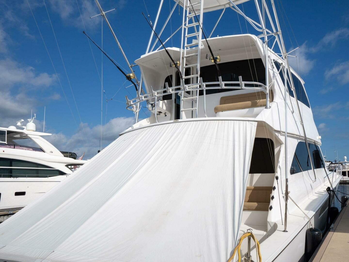 Viking 74 STREAM RUNNER- Cockpit Cover