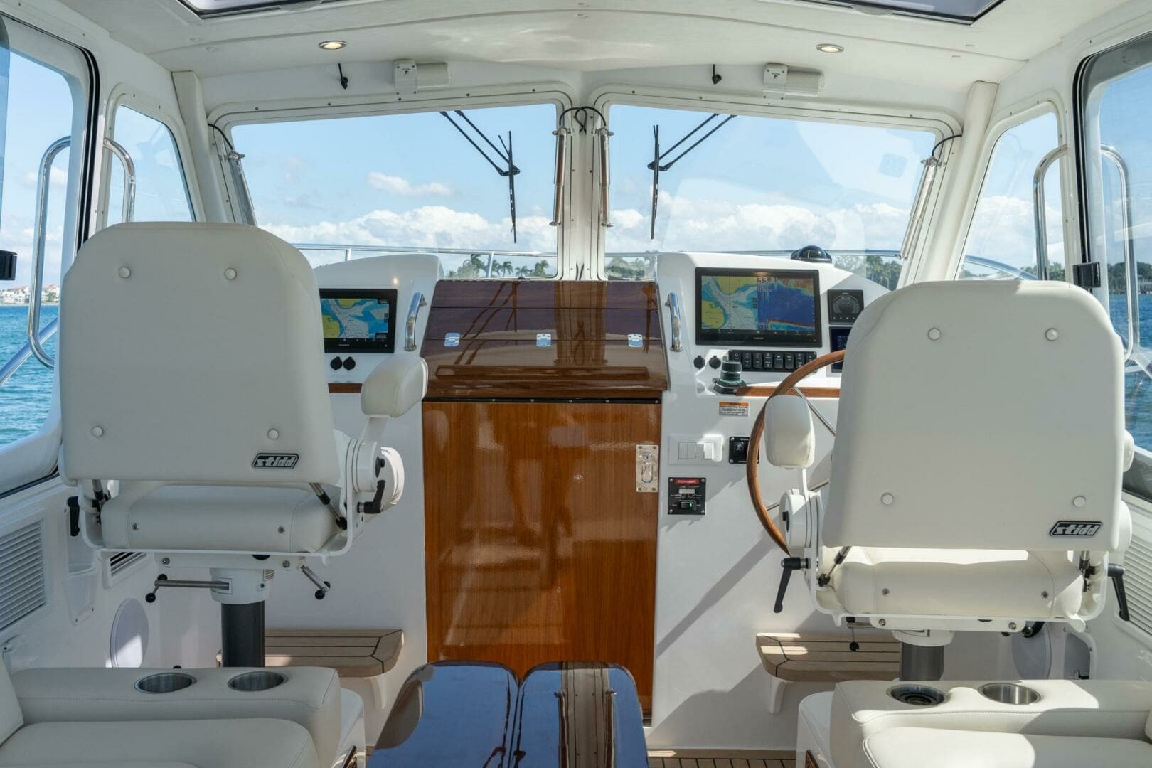2025 MJM 35