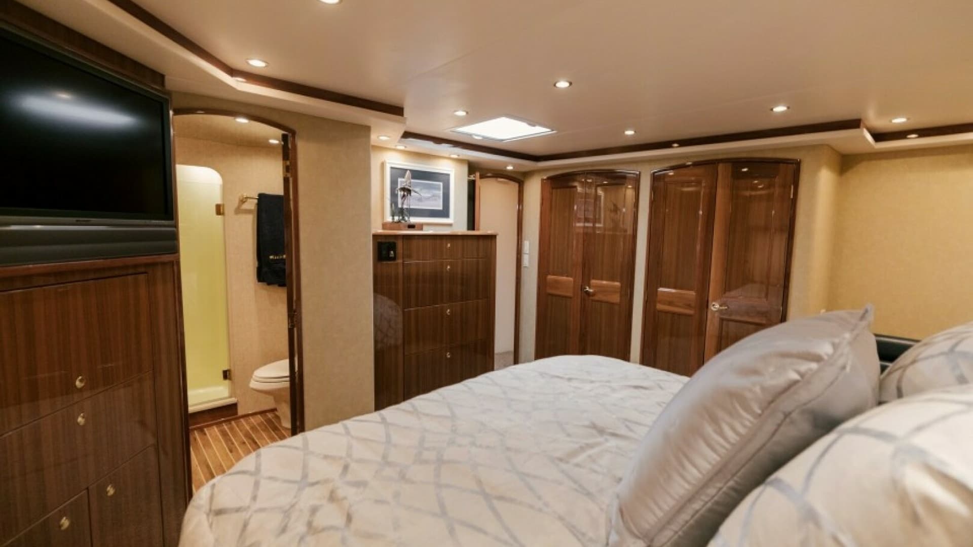 2006 Viking 74 Enclosed Bridge "Kickback"