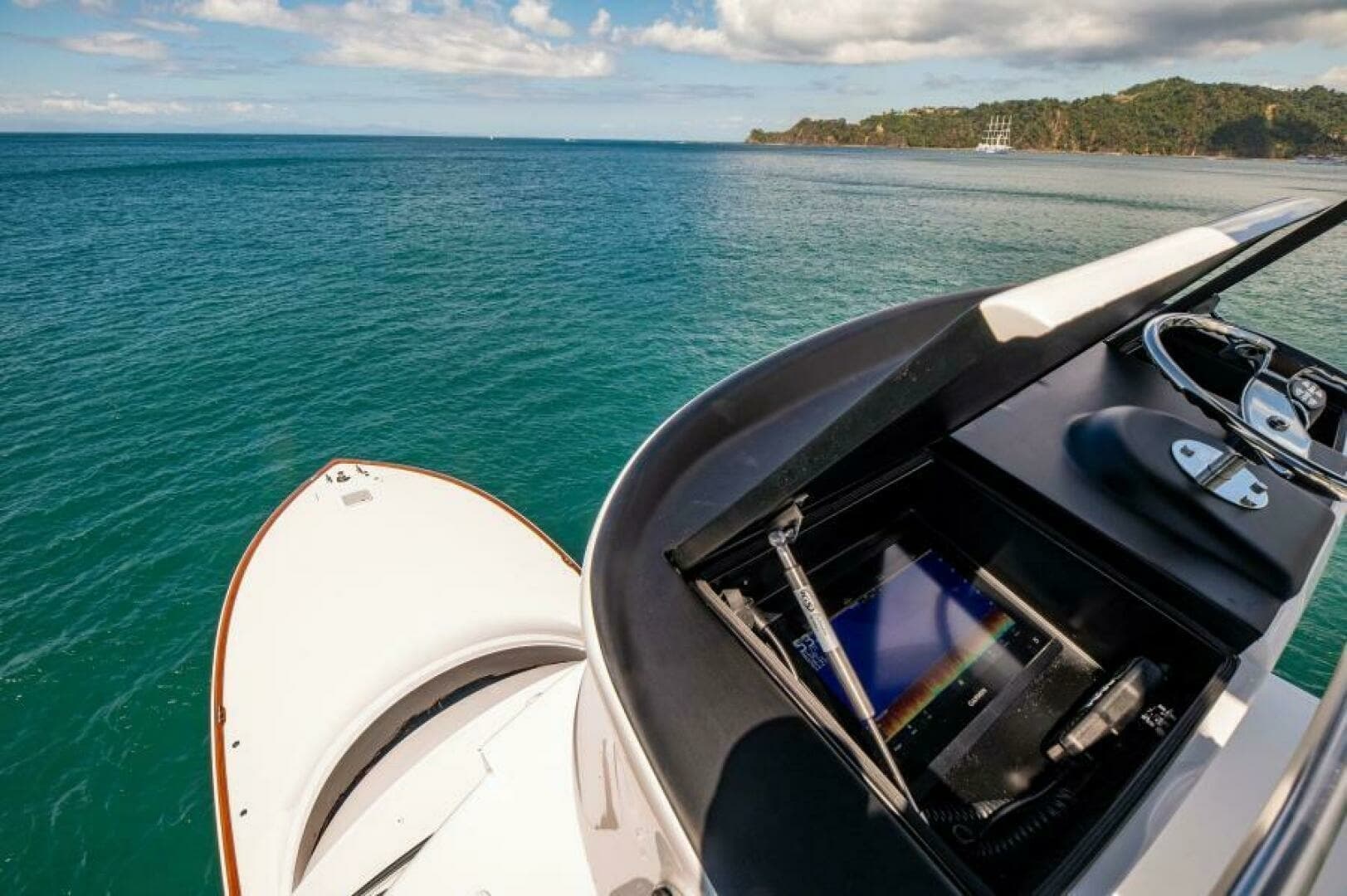 Flybridge Helm Station with Electronics