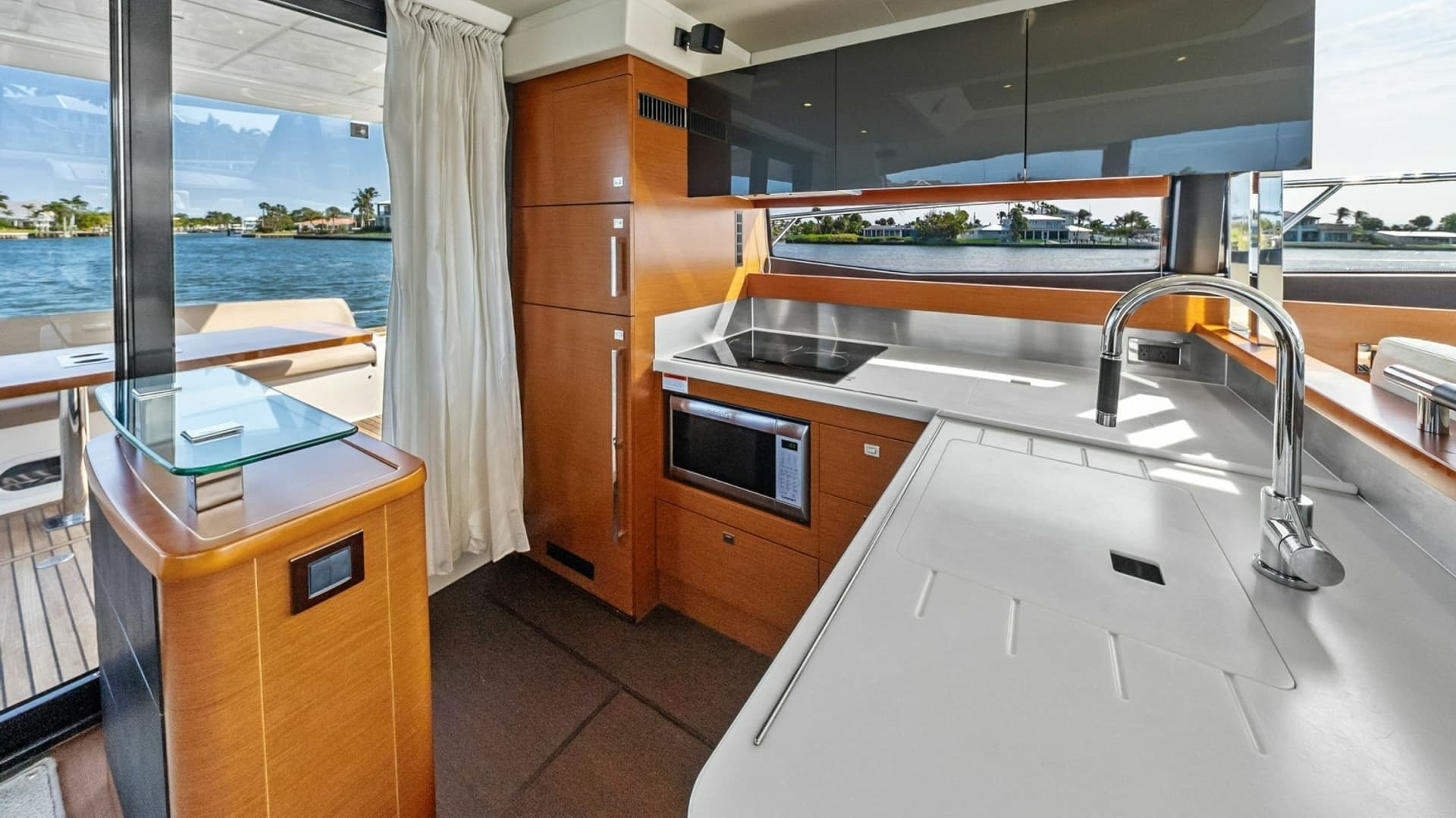 2015 Prestige 550 'Legacy'