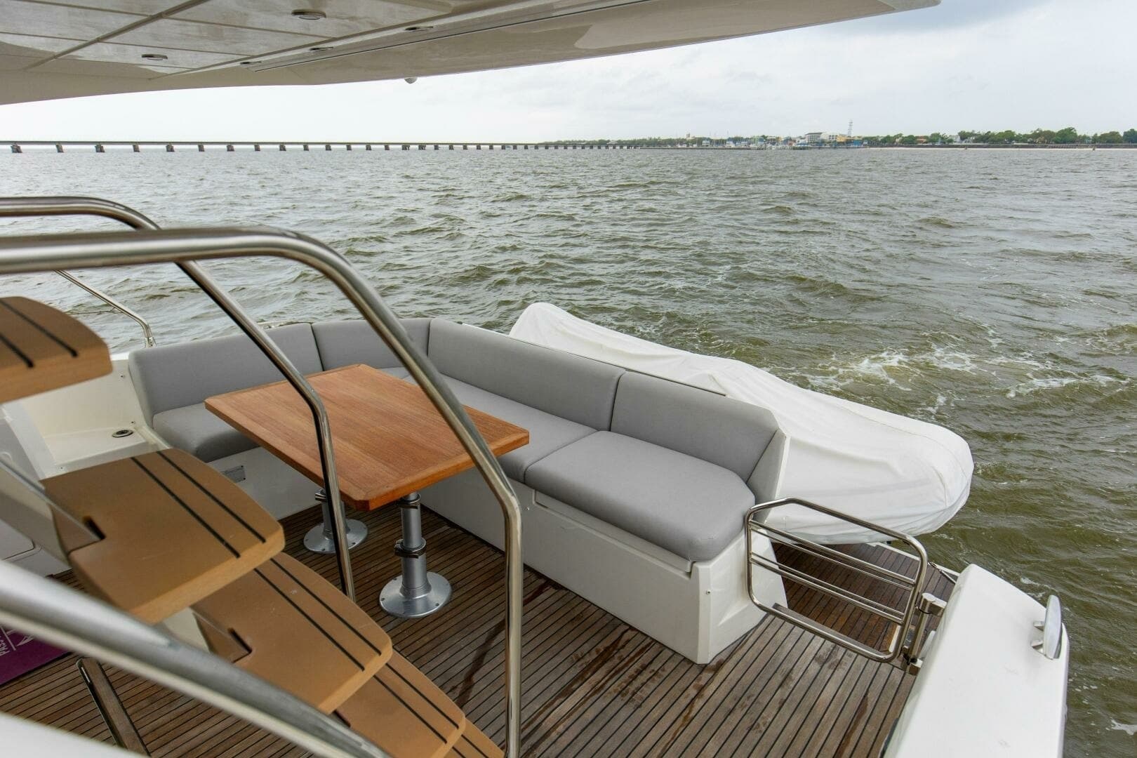2023 Prestige 460 Flybridge "Pass-N-Bye"