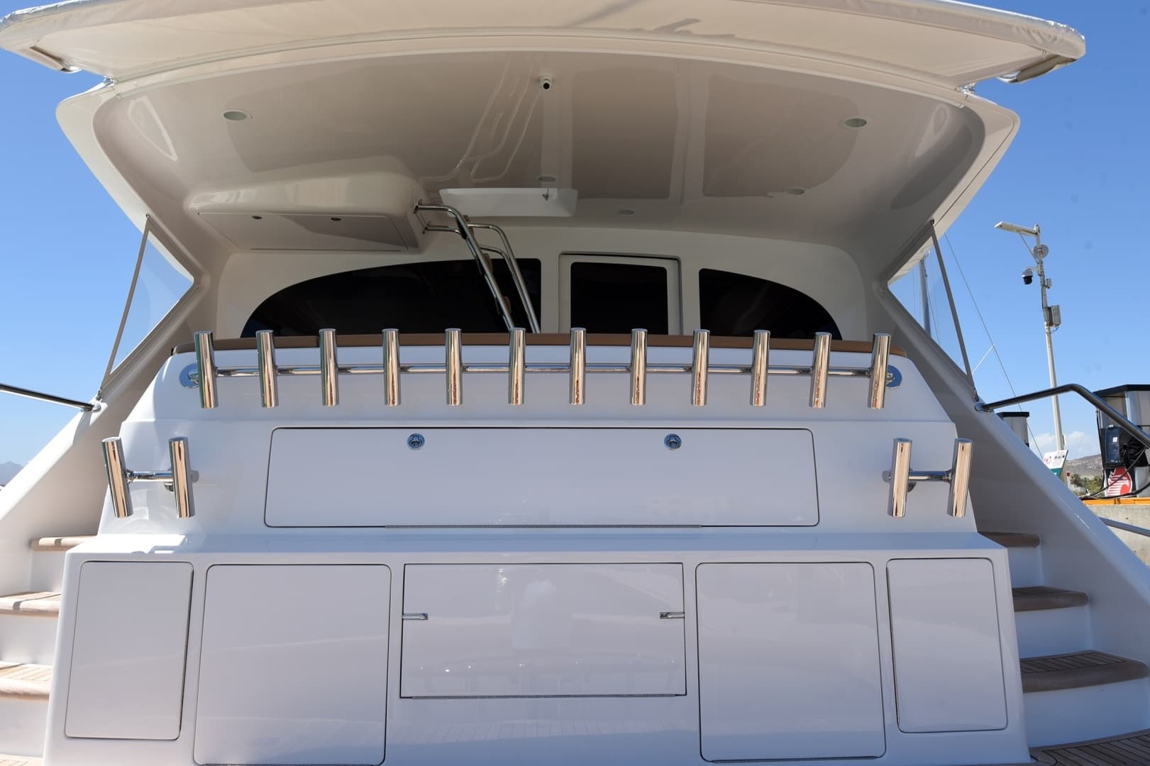 2024 Viking 90 Skybridge "Primetime"