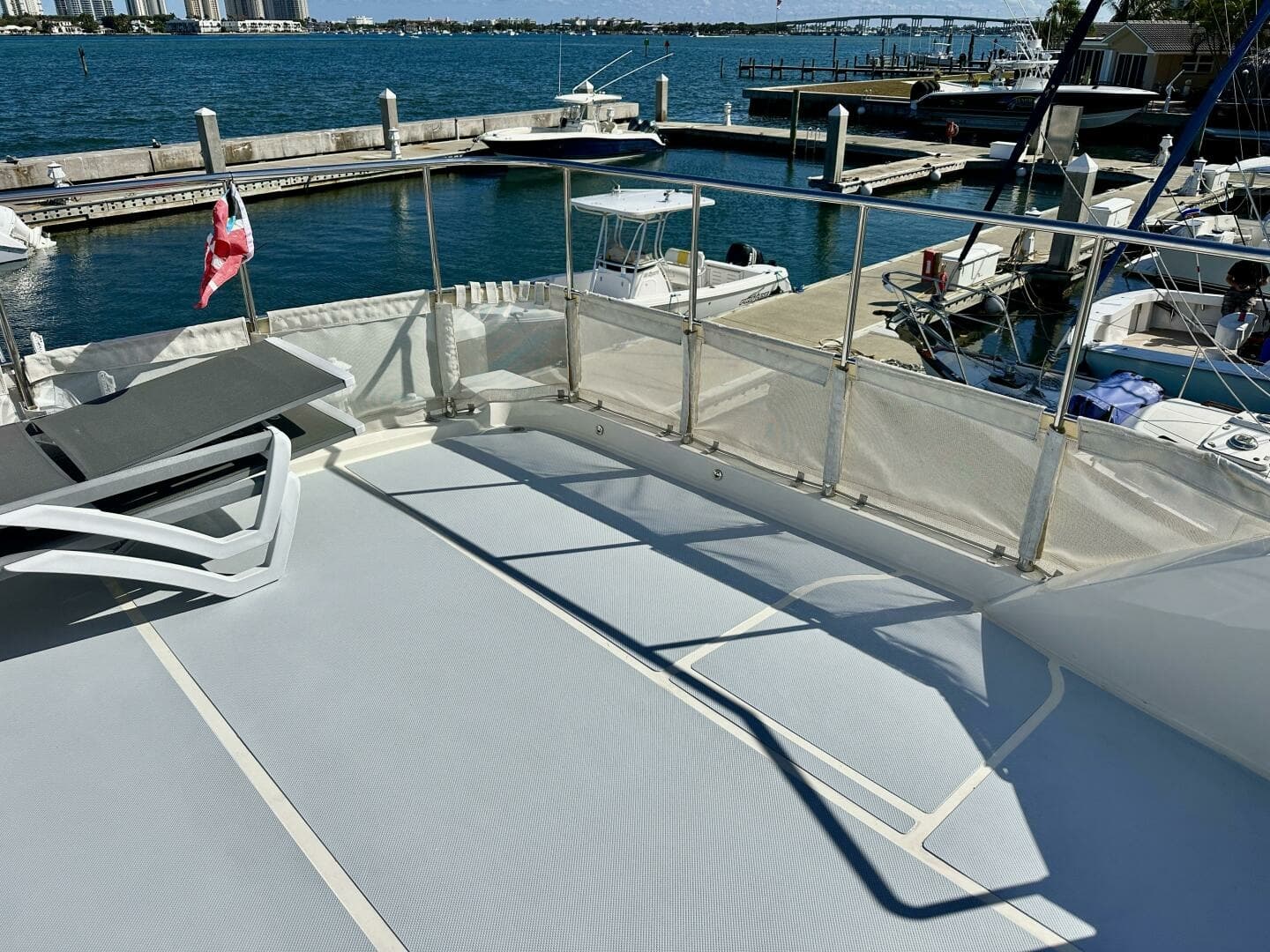 Outer Reef 62 SOUTH  PAWS - Flybridge