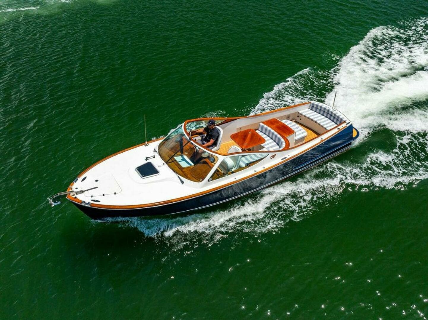 2004 Hinckley Talaria 29 R