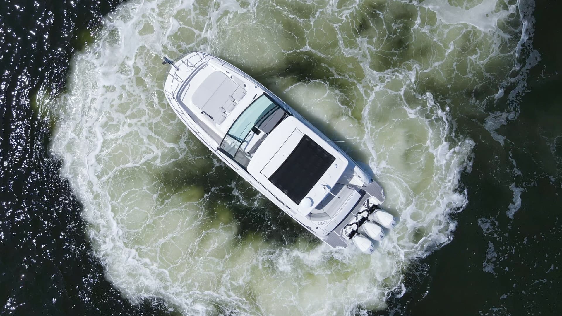 2022 32 Sea Ray 320 Sundancer OB Raya Sunshine (28)