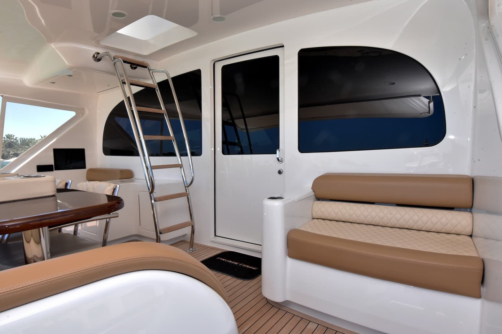2024 Viking 90 Skybridge - PRIMETIME