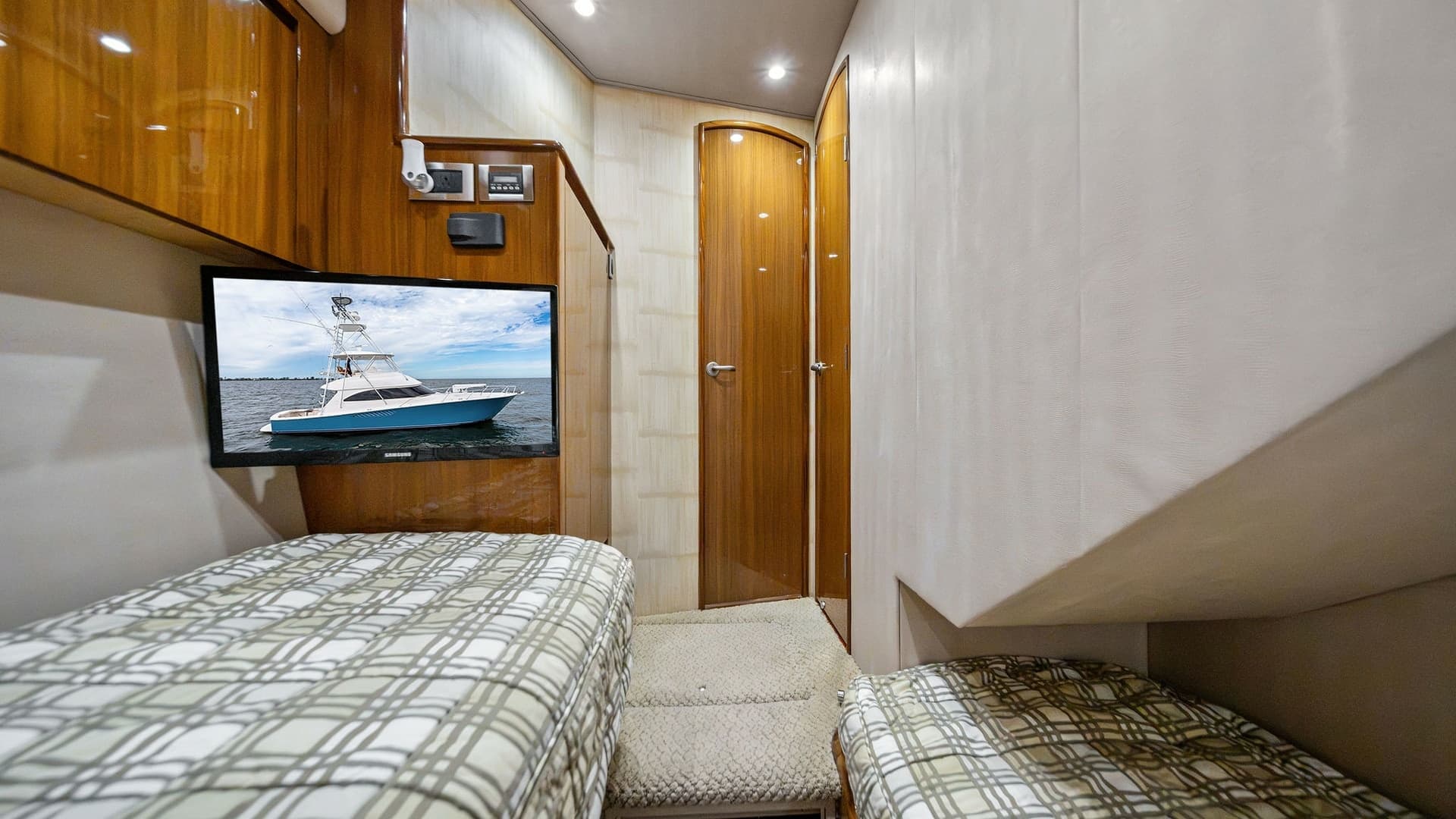 Guest Cabin with Twin Berths