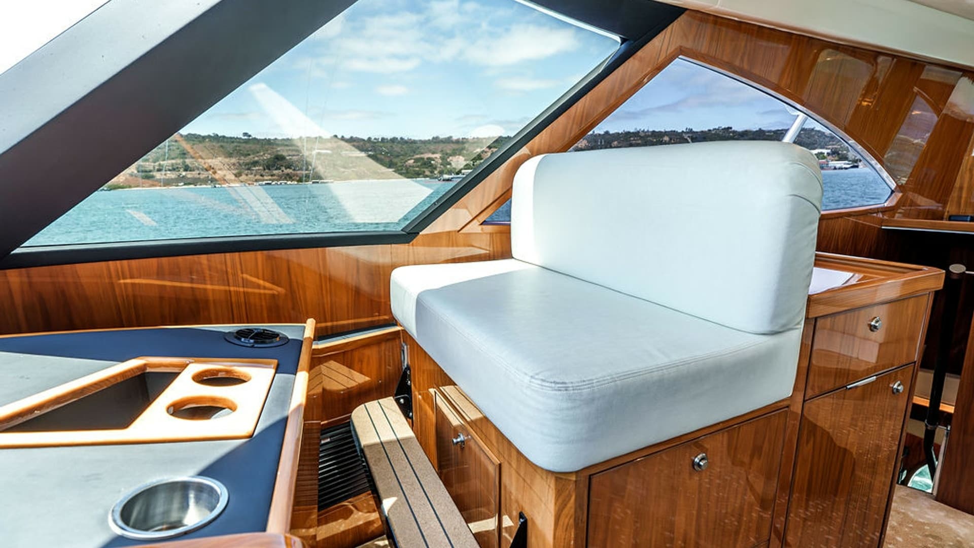 2019 Viking 80 Skybridge "Party of Five"