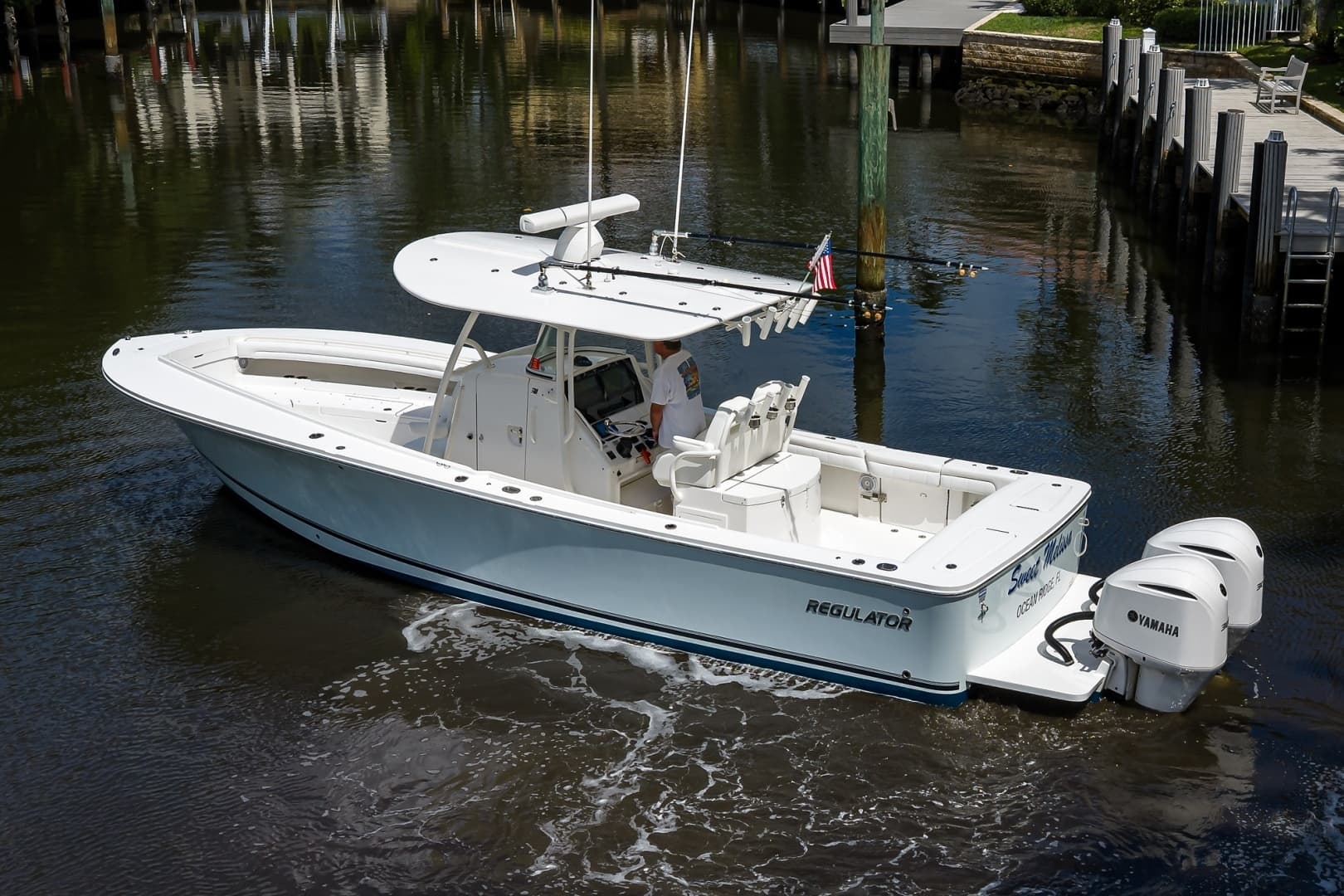 Regulator 31- Sweet Melissa - Exterior profile