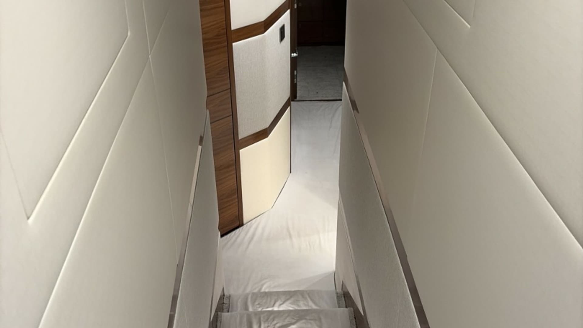2024 Viking 64 Convertible 'Southern Grace'