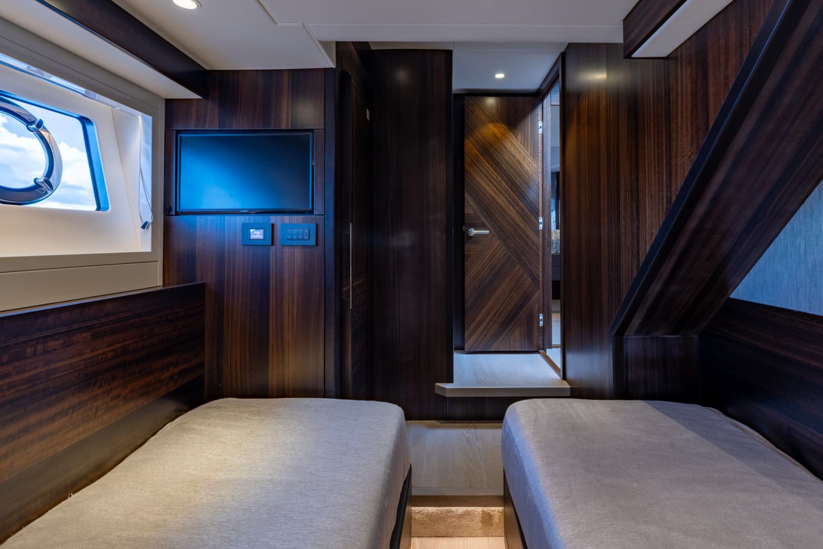 2022 Sunseeker Manhattan 68