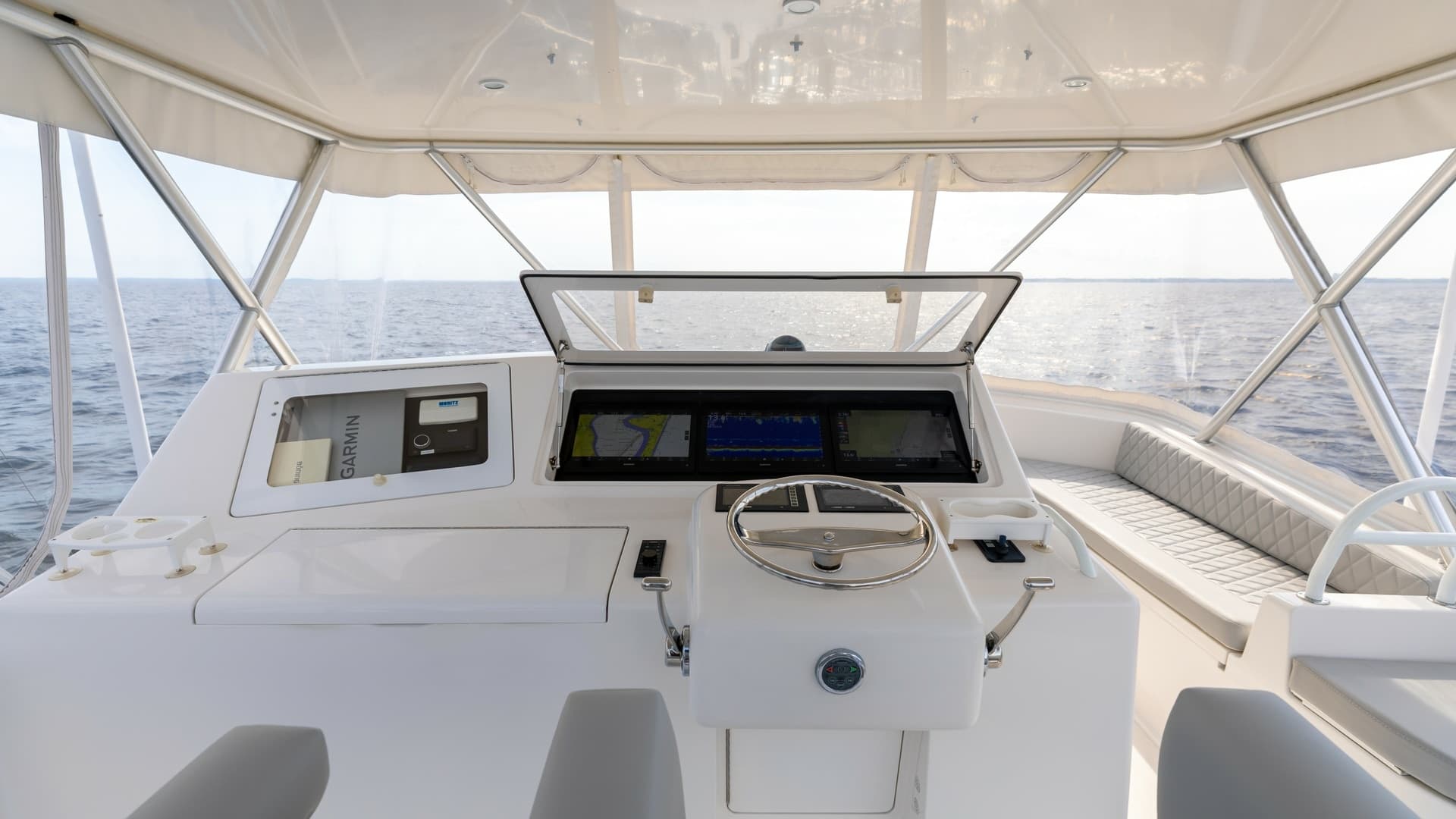 Flybridge Helm with Seating