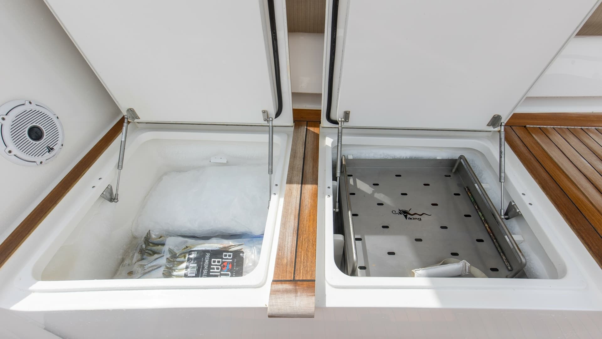 2017 72 Viking Enclosed Bridge Share-E Rear Deck (11)