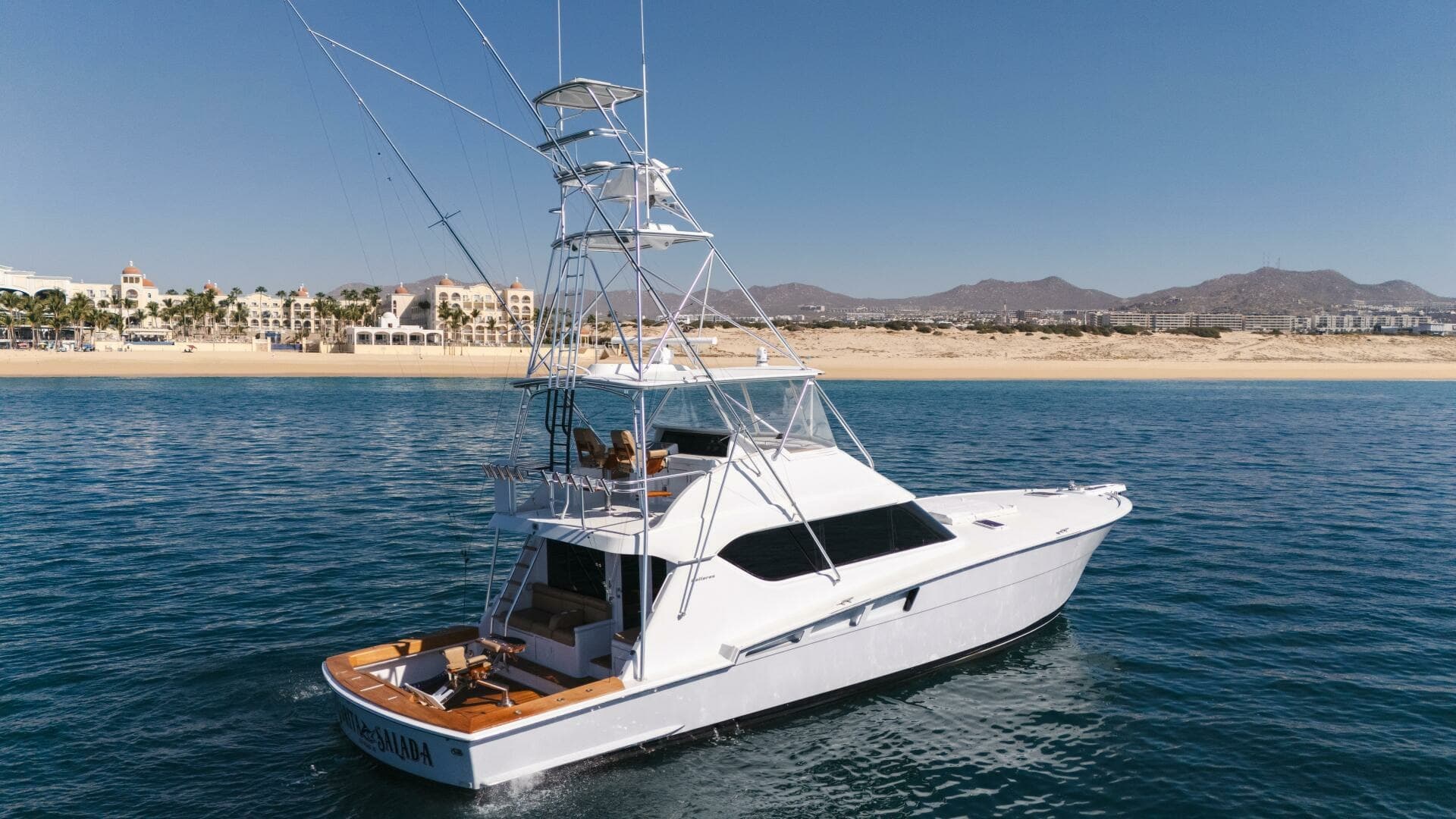 2001 Hatteras 60 Convertible - Sinyorita Salada