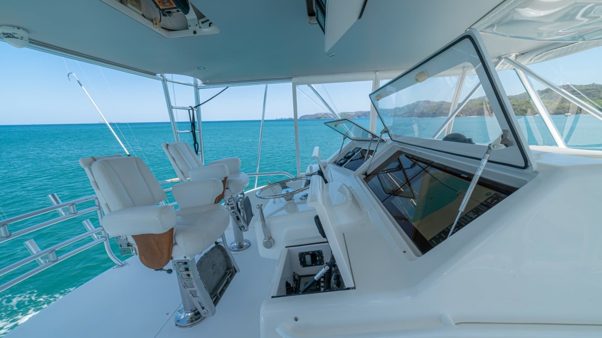 Flybridge Helm Station