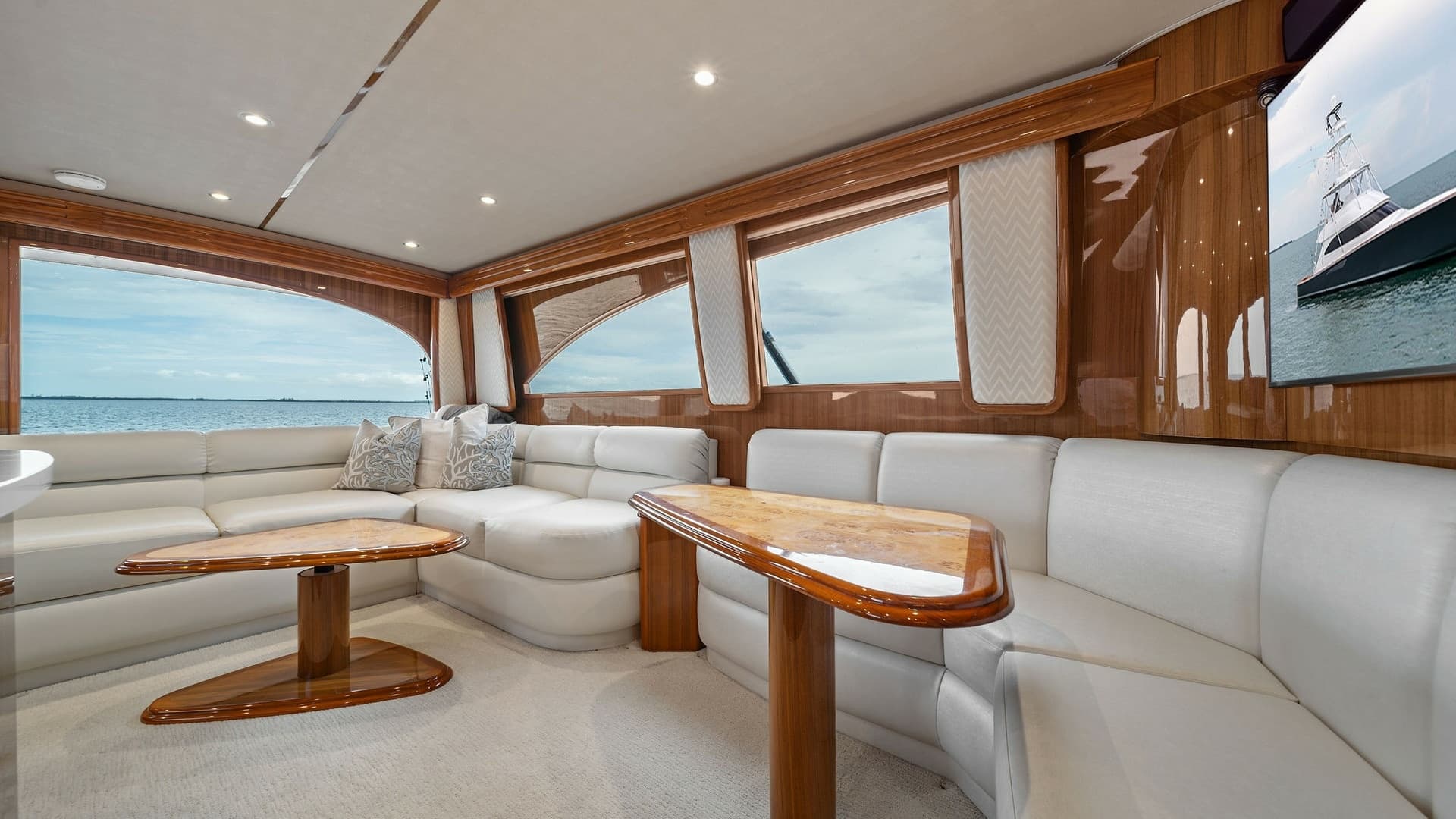 Luxurious Salon with Panoramic Views