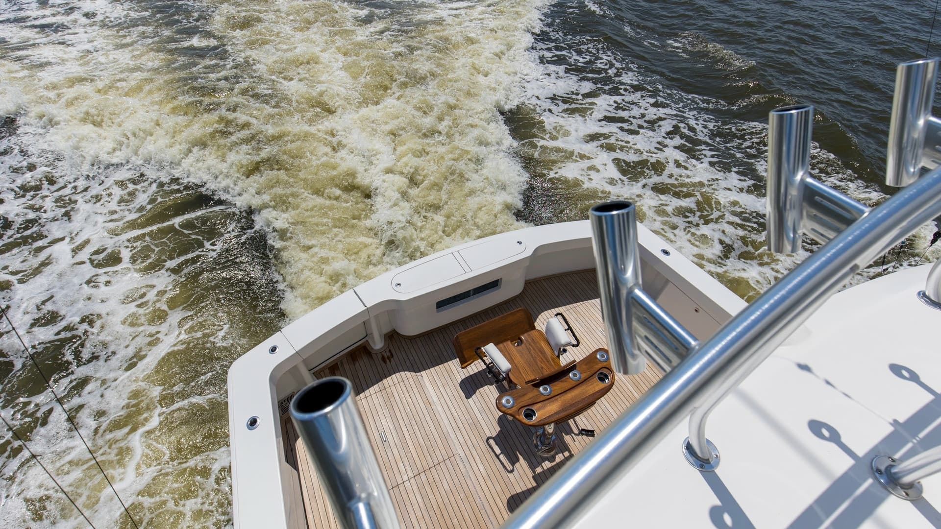 2007 64 Viking Enclosed Bridge Reel Blues Bridge Deck View