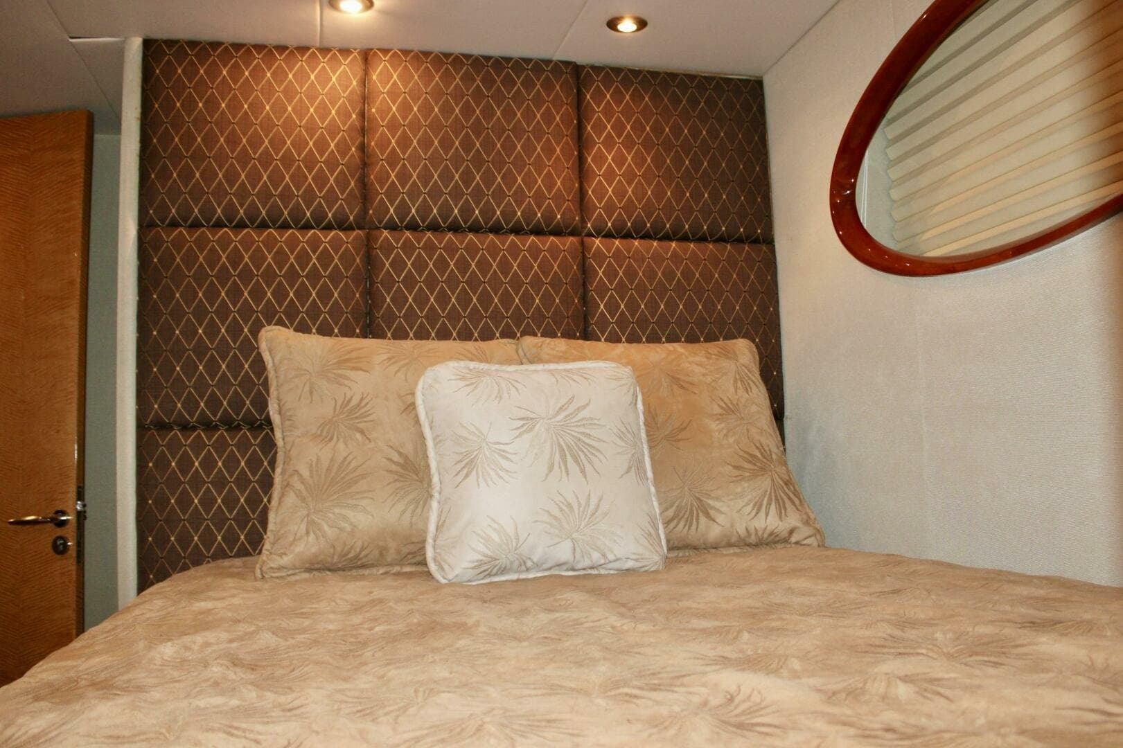 2007 Lazzara 74 Motor Yacht Kathleen