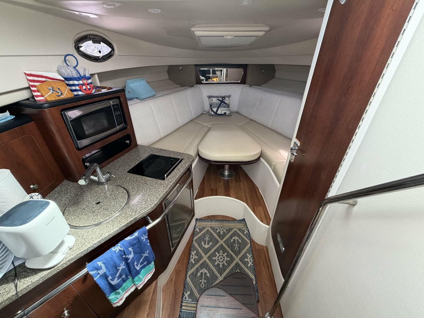 2016 Robalo R305