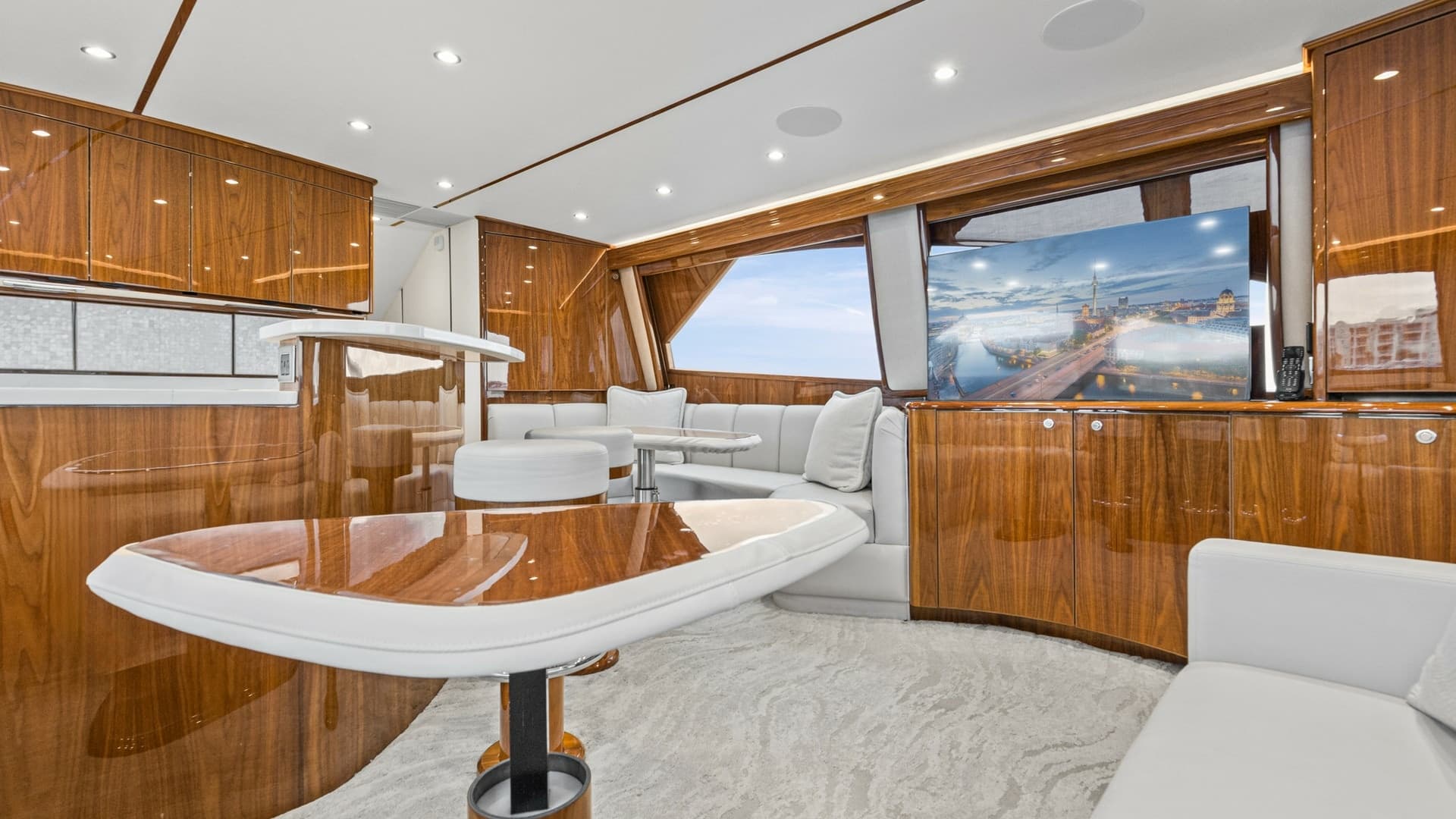 2022 Viking Convertible Cole Play Salon (7)