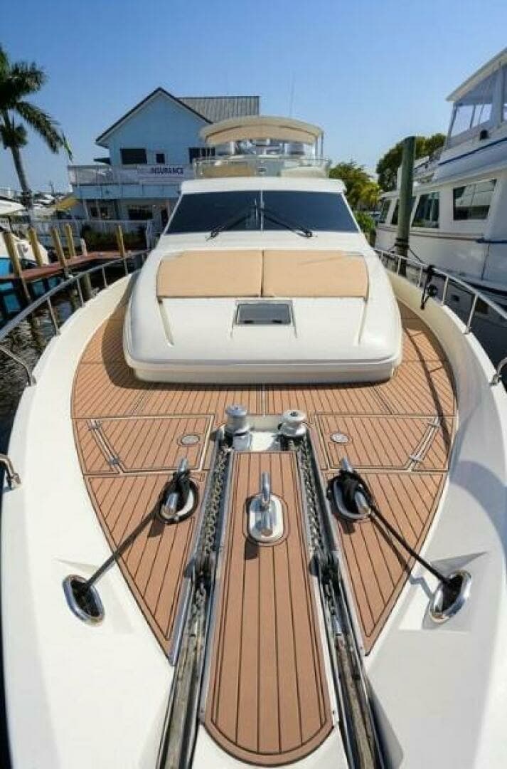 2000 Ferretti Yachts 72 Motoryacht - "BELLA": Spacious Foredeck with Sunpads