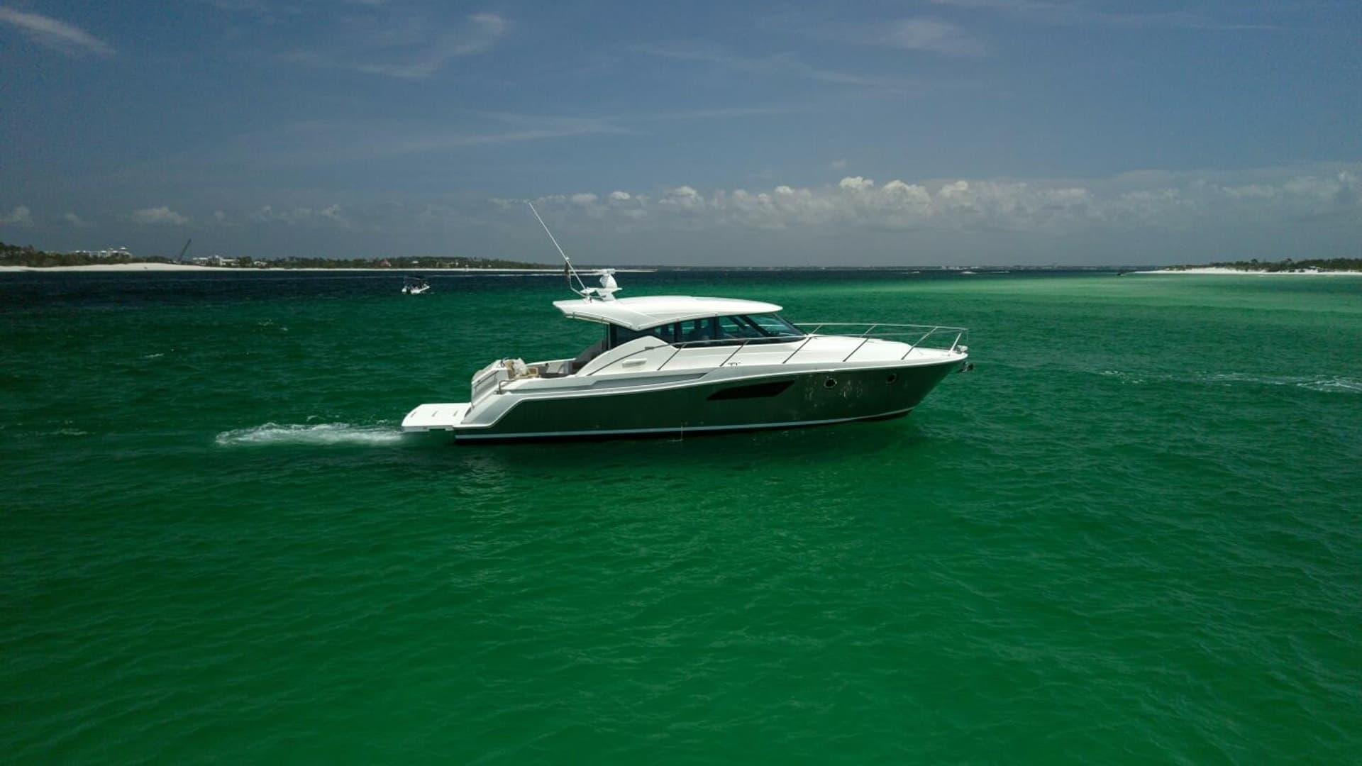 2015 Tiara Yachts 44 Coupe- SILVER LINING-Profile