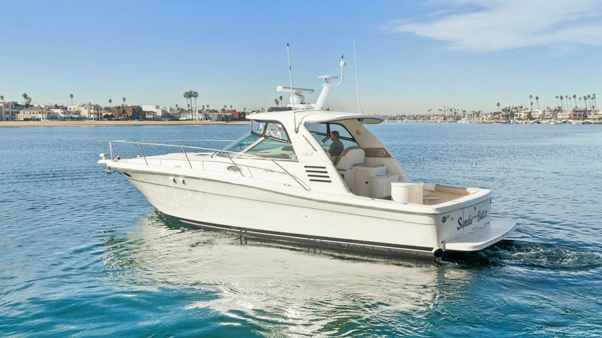 2000 Sea Ray 370 Express Cruiser "Sandie Lee" - Starboard View of Sea Ray 370